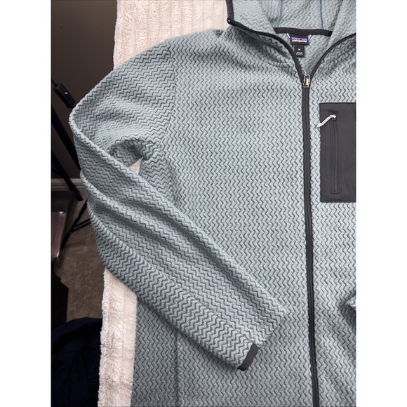 NWOT Patagonia Men R1 Air Fleece Full-Zip Hoodie Med Gray/Blue Retail $220 NICE! - Picture 6 of 15